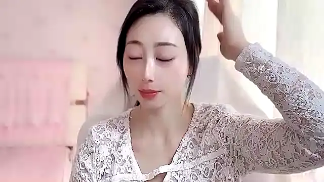 Snapshot of anjila888 chatting on 11/14/25, 01:15 anjila888 online show from 11/14/25, 01:15