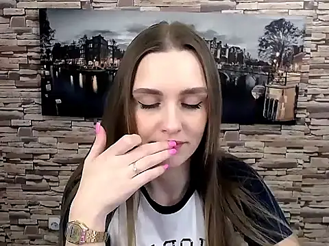 Snapshot of Doll_Angelina chatting on 03/22/25, 10:28 Doll Angelina online show from 03/22/25, 10:28