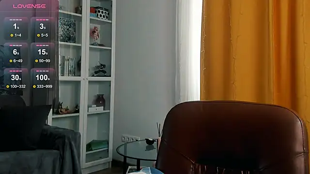 Snapshot of Lillllos chatting on 11/29/25, 04:59 Lillllos online show from 11/29/25, 04:59