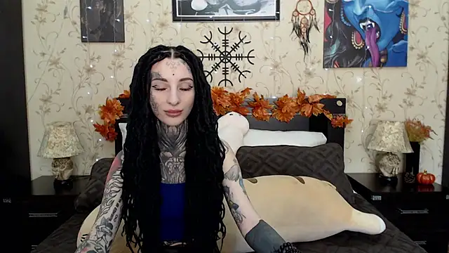 Snapshot of Velvetbat chatting on 10/14/25, 07:09 Velvetbat online show from 10/14/25, 07:09