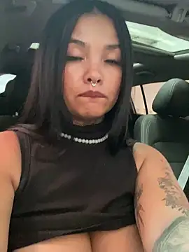 Snapshot of danna_tcw chatting on 03/18/25, 05:42 danna tcw online show from 03/18/25, 05:42