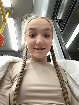 bambi lu online show from 10/31/25, 04:30