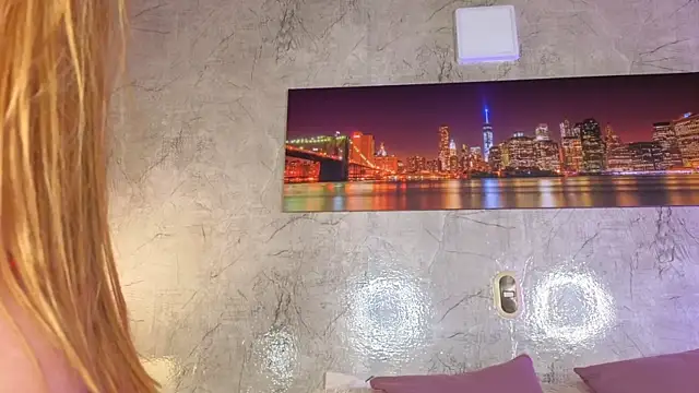 zaraquiinn online show from 03/31/26, 02:28