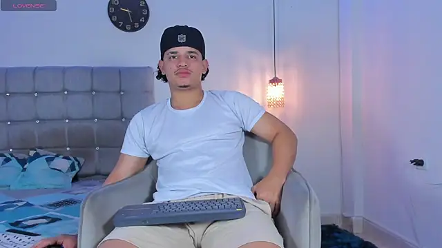 samxx muscle online show from 11/10/25, 12:48