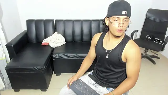 samxx muscle online show from 05/15/26, 04:58