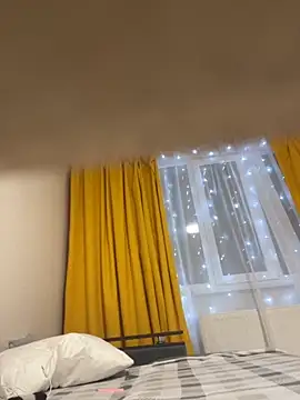 Snapshot of Vviikkssiikk chatting on 11/21/25, 07:45 Vviikkssiikk online show from 11/21/25, 07:45