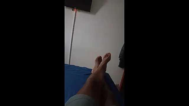 Snapshot of Bigmaumau54 chatting on 09/18/25, 08:33 Bigmaumau54 online show from 09/18/25, 08:33