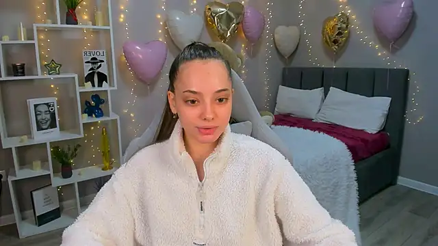 MelanieAlves online show from 02/15/26, 01:41