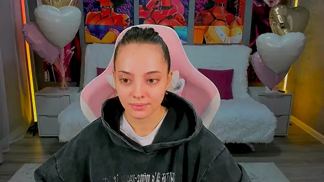 MelanieAlves online show from 02/18/26, 06:26