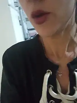 Snapshot of Camilitah chatting on 05/15/26, 11:45 Camilitah online show from 05/15/26, 11:45