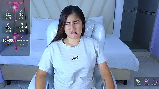 Snapshot of Katha03_ chatting on 11/11/25, 08:20 Katha03 online show from 11/11/25, 08:20