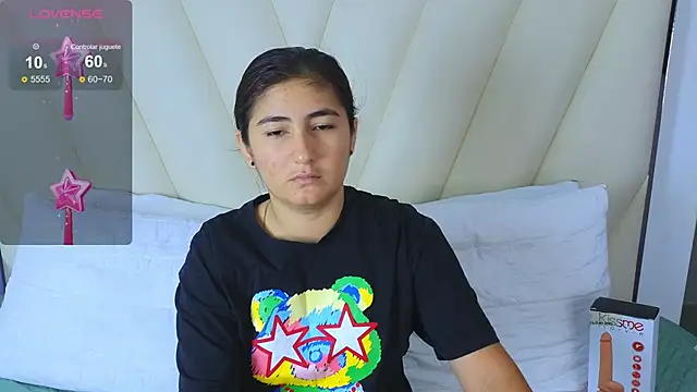 Snapshot of Katha03_ chatting on 11/13/25, 08:19 Katha03 online show from 11/13/25, 08:19