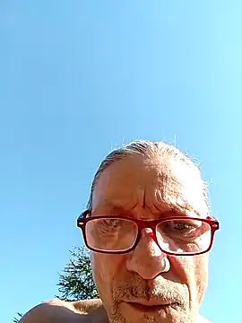 Snapshot of Deddyitalia3p chatting on 09/19/25, 01:23 Deddyitalia3p online show from 09/19/25, 01:23