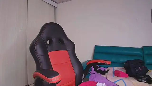 Snapshot of lovehotpink chatting on 11/24/25, 08:52 lovehotpink online show from 11/24/25, 08:52