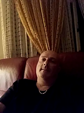 Alexis Bull online show from 09/23/25, 09:29