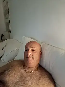 Alexis Bull online show from 10/13/25, 12:43