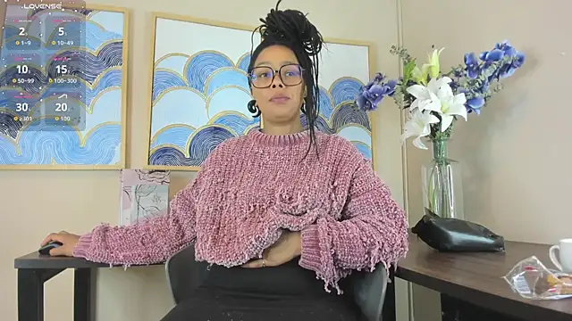 andrea xoe  online show from 11/11/25, 11:10