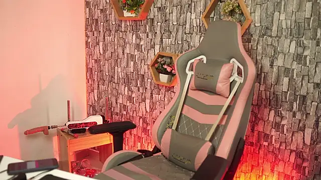 bonniie 98  online show from 02/04/26, 07:42