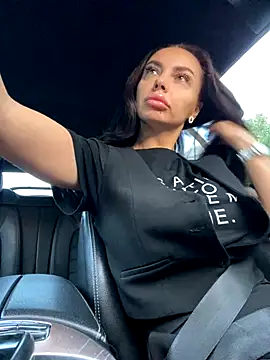 Snapshot of Anna_Nobel chatting on 09/12/25, 04:23 Anna Nobel online show from 09/12/25, 04:23