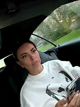 Snapshot of Anna_Nobel chatting on 10/02/25, 04:19 Anna Nobel online show from 10/02/25, 04:19