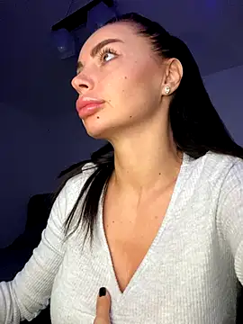 Snapshot of Anna_Nobel chatting on 10/08/25, 05:38 Anna Nobel online show from 10/08/25, 05:38