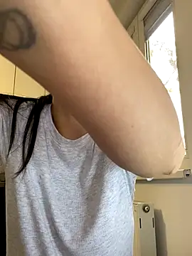 Snapshot of Anna_Nobel chatting on 11/05/25, 06:13 Anna Nobel online show from 11/05/25, 06:13