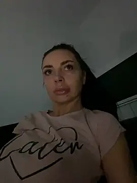 Snapshot of Anna_Nobel chatting on 11/29/25, 06:16 Anna Nobel online show from 11/29/25, 06:16