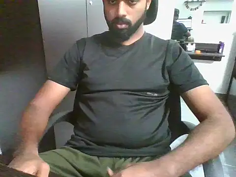 lovelyakash69 online show from 01/11/26, 05:12