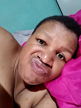 Snapshot of Crazy77 chatting on 12/22/25, 12:24 Crazy77 online show from 12/22/25, 12:24