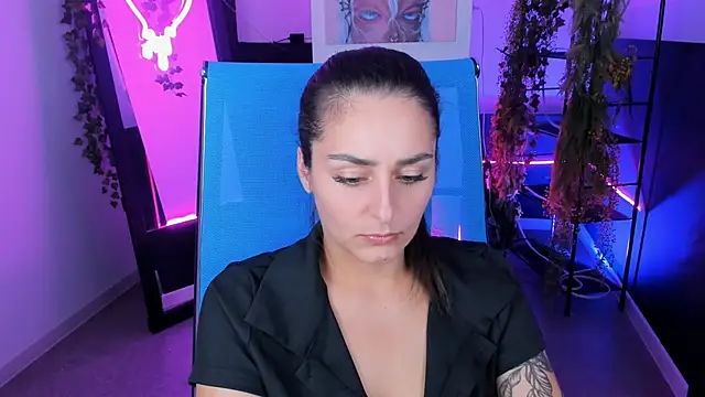 Snapshot of ValeriiMills chatting on 09/10/25, 03:01 ValeriiMills online show from 09/10/25, 03:01