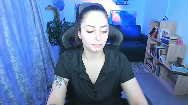 ValeriiMills online show from 04/02/26, 01:53