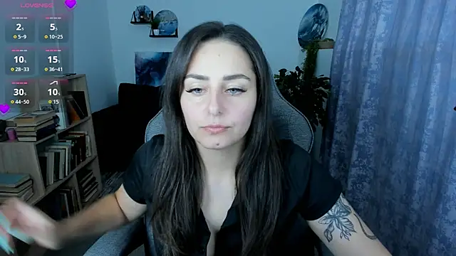 ValeriiMills online show from 06/30/26, 10:22