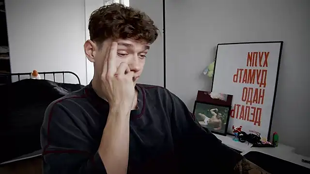 DanyDavis online show from 09/22/25, 07:32