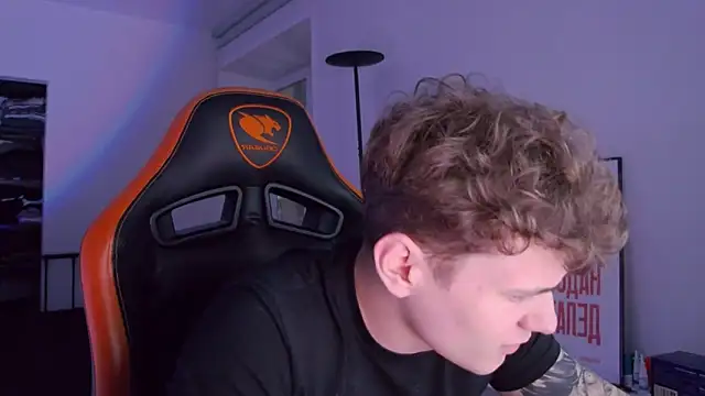 DanyDavis online show from 10/10/25, 08:30