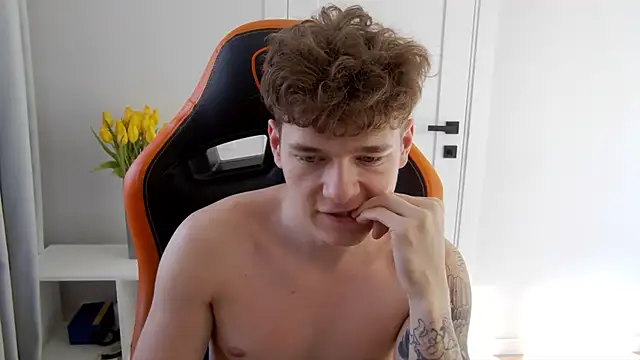 DanyDavis online show from 03/14/26, 08:42