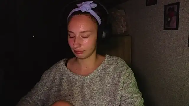 Snapshot of kristi_ginger chatting on 10/09/25, 12:19 kristi ginger online show from 10/09/25, 12:19