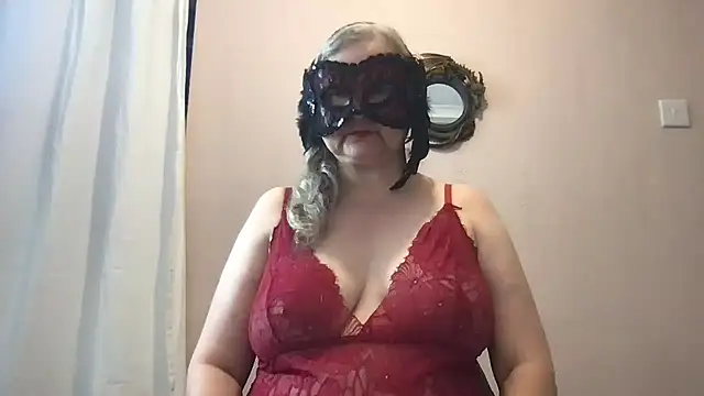 Snapshot of Raven_Magical_Milf chatting on 09/24/25, 02:20 Raven Magical Milf online show from 09/24/25, 02:20