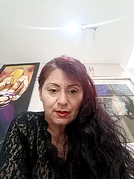 lunadicty online show from 04/05/26, 05:43