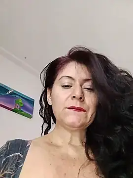 lunadicty online show from 07/04/26, 05:41