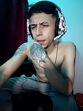 Chris  Jones online show from 09/11/25, 04:12