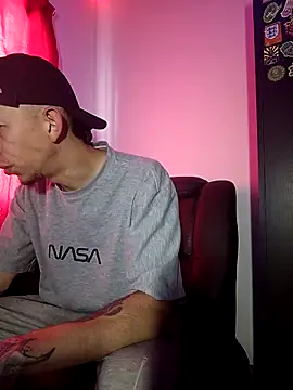 Chris  Jones online show from 09/11/25, 07:03