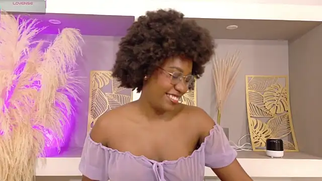 Snapshot of RachelStonne chatting on 09/24/25, 01:14 RachelStonne online show from 09/24/25, 01:14