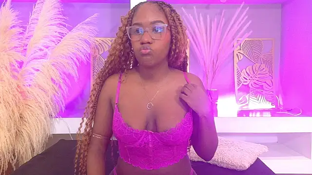 Snapshot of RachelStonne chatting on 11/27/25, 12:51 RachelStonne online show from 11/27/25, 12:51