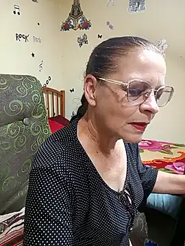 katrina perez online show from 09/10/25, 09:37