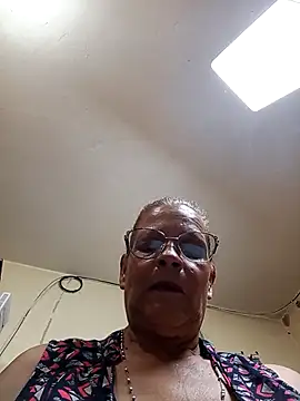 katrina perez online show from 10/06/25, 07:55