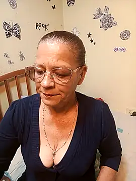 katrina perez online show from 10/30/25, 10:10