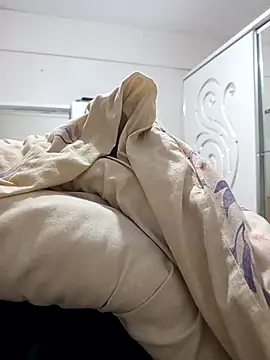 leona633 online show from 02/07/26, 06:55