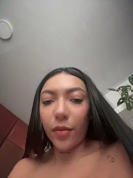 Snapshot of ImAshley1 chatting on 04/13/26, 02:00 ImAshley1 online show from 04/13/26, 02:00