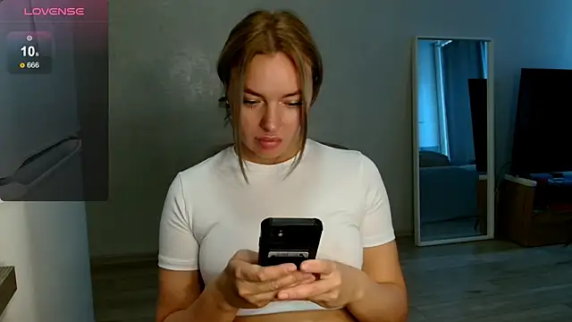 Eva   forever online show from 10/07/25, 01:25