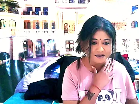 Snapshot of IndianPleasurez1 chatting on 10/08/25, 04:32 IndianPleasurez1 online show from 10/08/25, 04:32